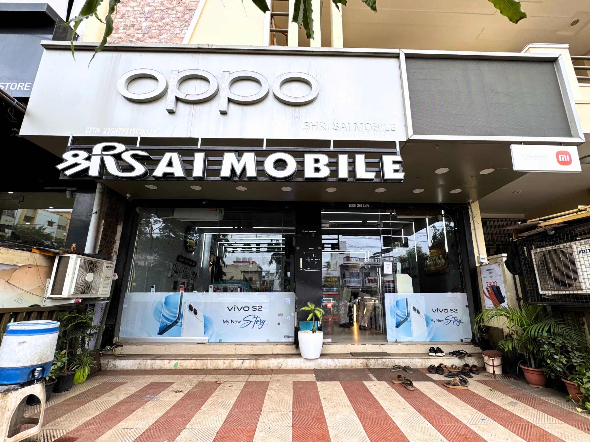Shri Sai Mobile storefront at Ekta Chowk, Jabalpur